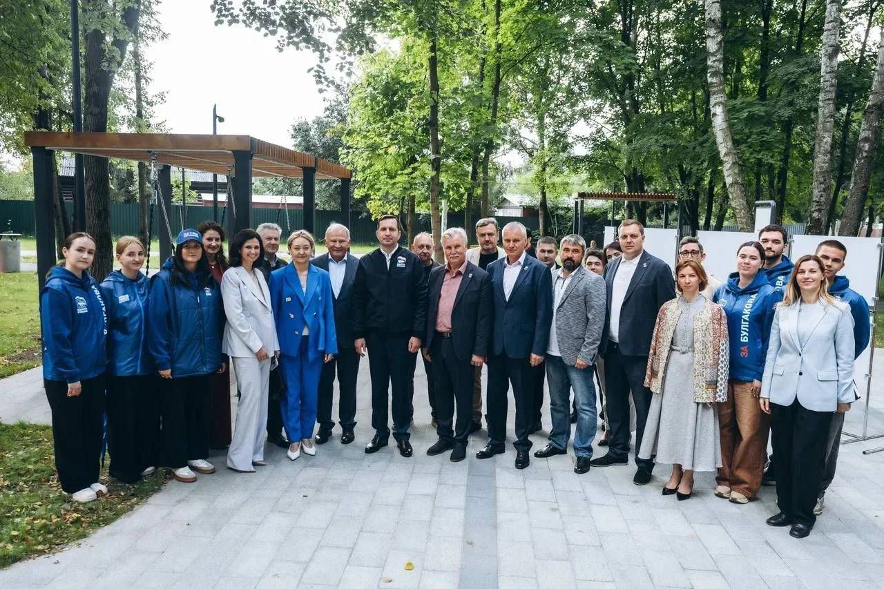 Сегодня во Фрязино открыли долгожданное благоустроенное пространство в Заводском проезде.