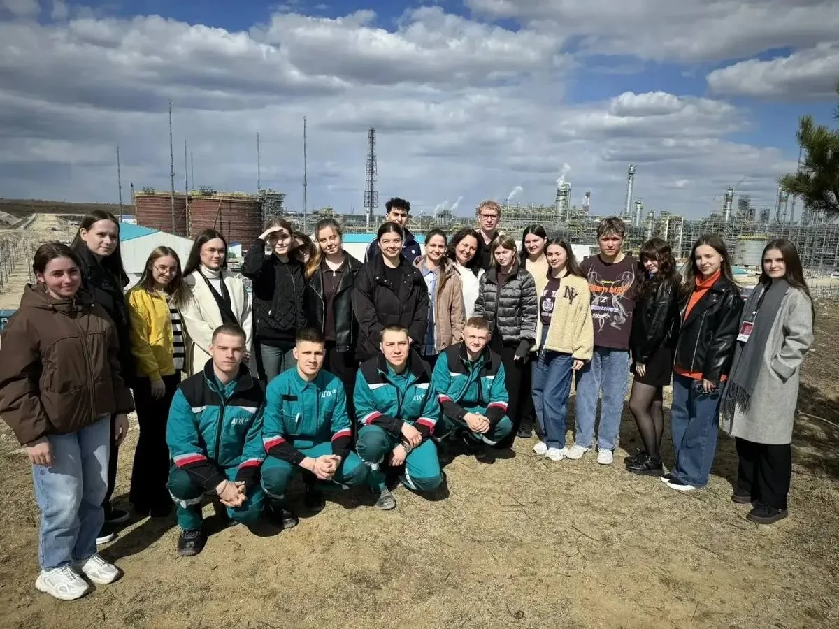 За будущее и образование: Свободный и АГХК привлекают учителей в город  В Свободном будущих педагого