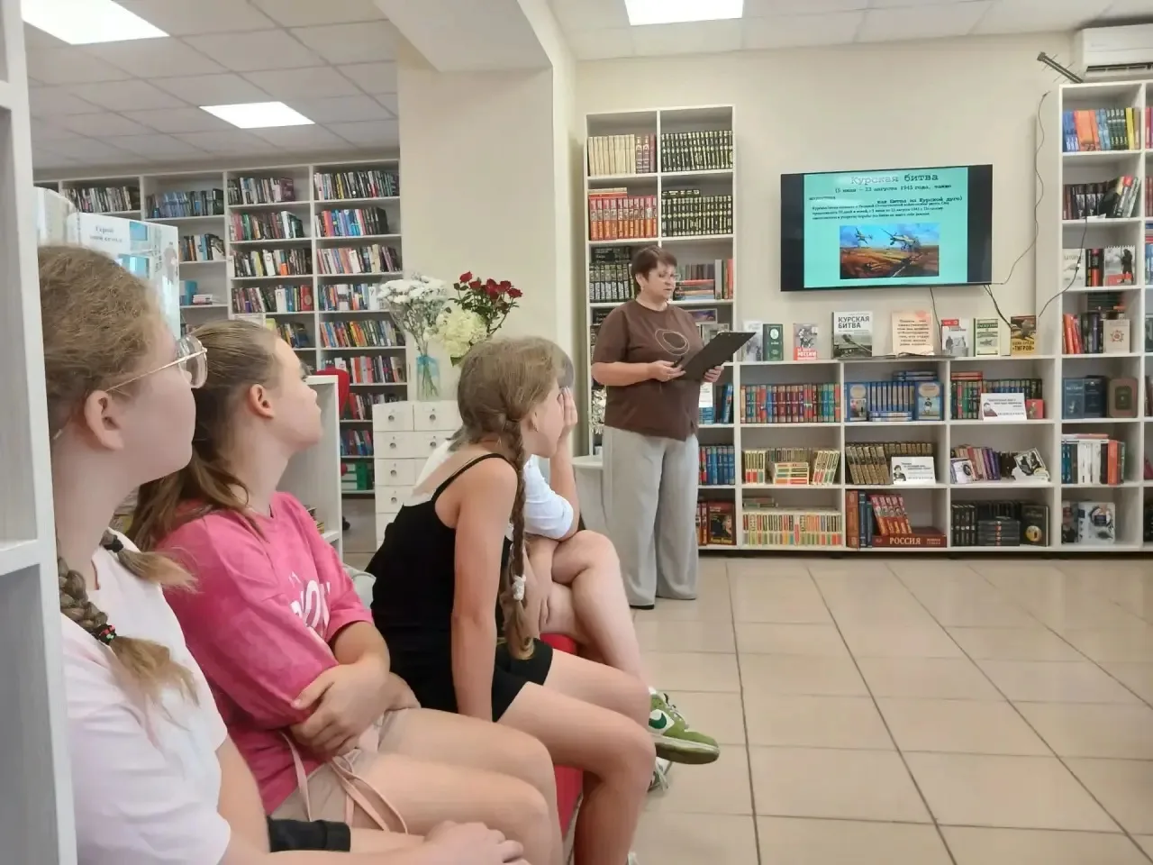 🎖️С целью формирования патриотизма у подрастающего поколения, в модельной библиотеке «ПОЗИТиВ» села