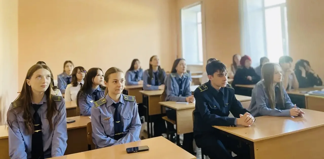 💬🤝 Сердце сообщества — в общих ценностях! 💫  18 мая в УУКЖТ ИрГУПС прошли занятия «Разговоры о важно
