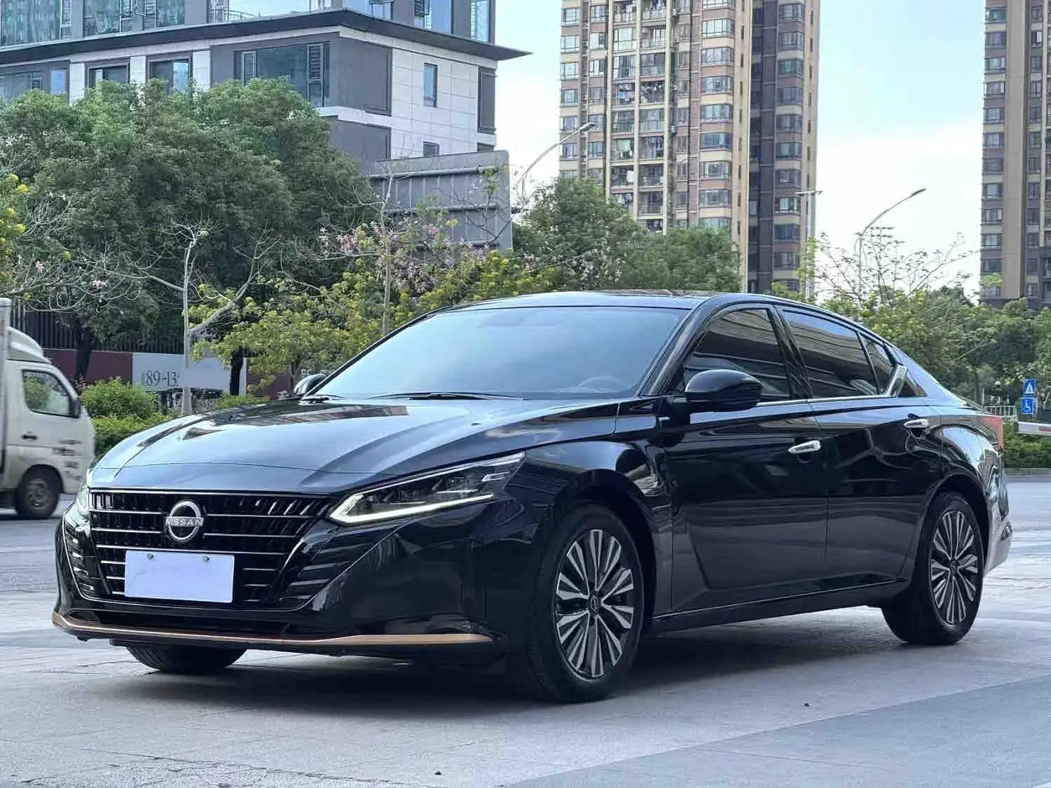 ЯПОНСКАЯ НАДЁЖНОСТЬ ИЗ КИТАЯ — NISSAN TEANA 2.0L BLACK GOLD EDITION