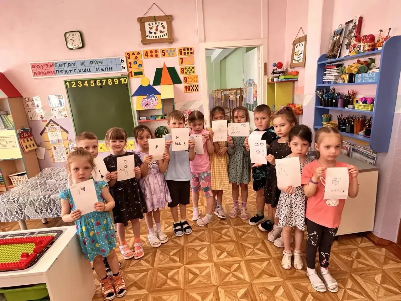 День славянской культуры и письменности      В старшей группе «Пчелка» прошла неделя, посвящённая Дн