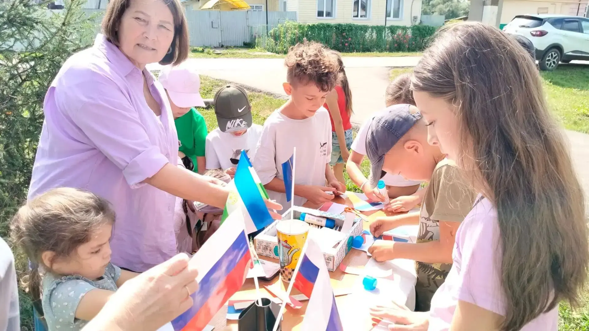 🎉 Ко Дню Государственного флага РФ в Доме культуры села Ташкиново прошёл творческий ма...