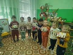 В преддверии празднования 81-й годовщины со Дня Победы в средней группе прошло творческ...
