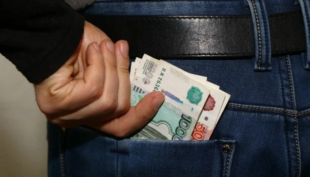 В Челябинской области задержан 19-летний курьер, похитивший 4 млн рублей у вдовы бойца СВО

В Челяби