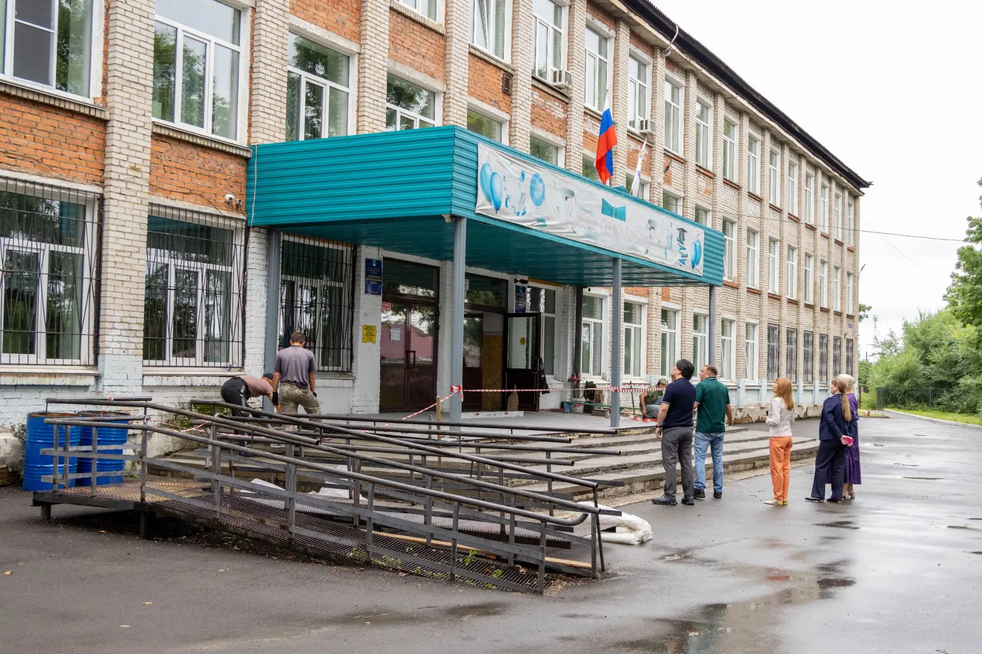 В коррекционной школе Биробиджана обновят входную группу и усилят подготовку специалистов