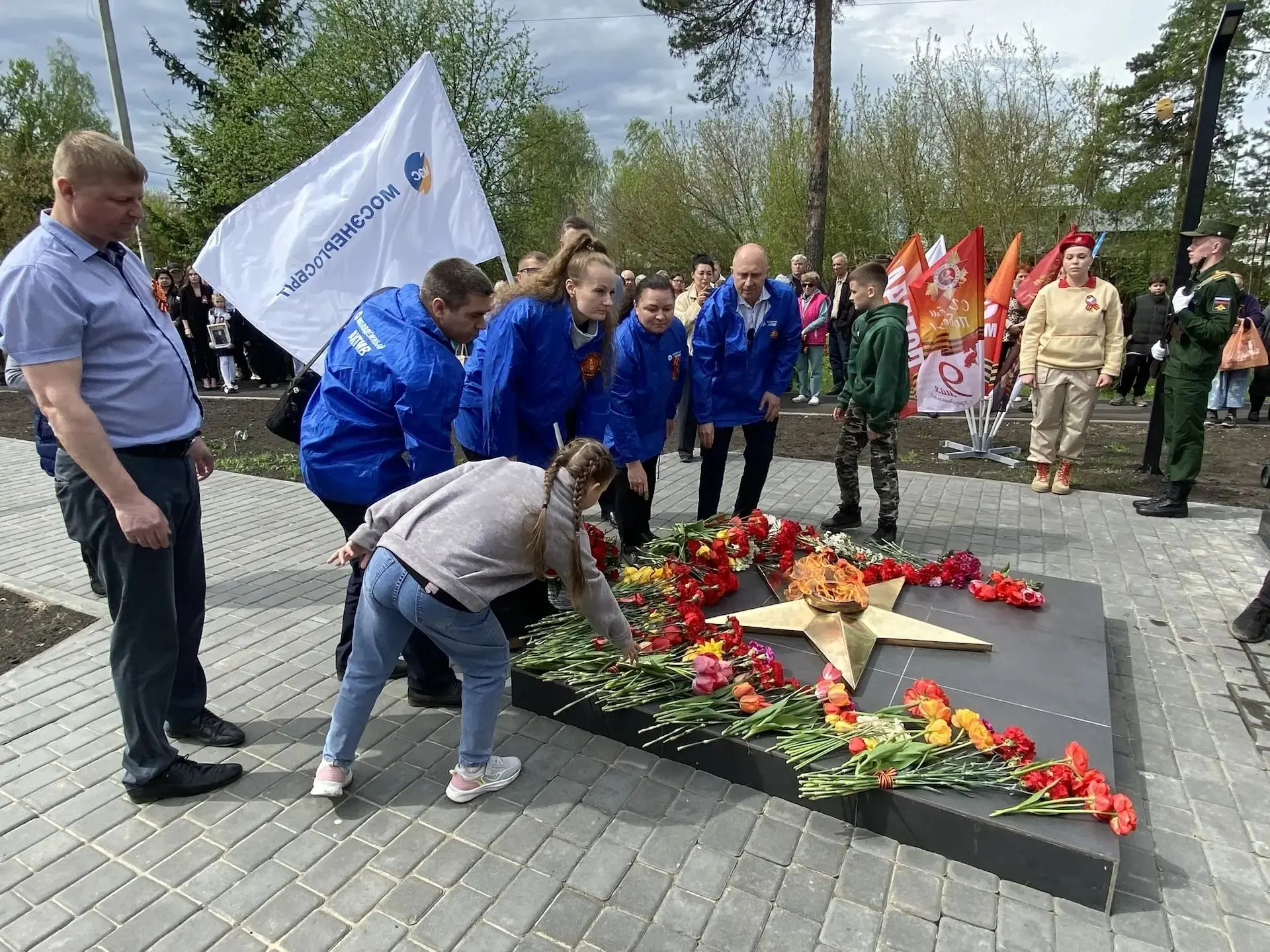 ⭐ Вечный огонь памяти в селе Кривандино В День Великой Победы в селе Кривандино Шатурского городског