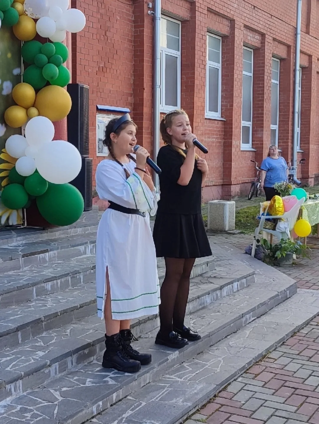 18 июля,День деревни Воробьёво: как это было...

Заряд бодрости и хорошего настроения остался у нас 