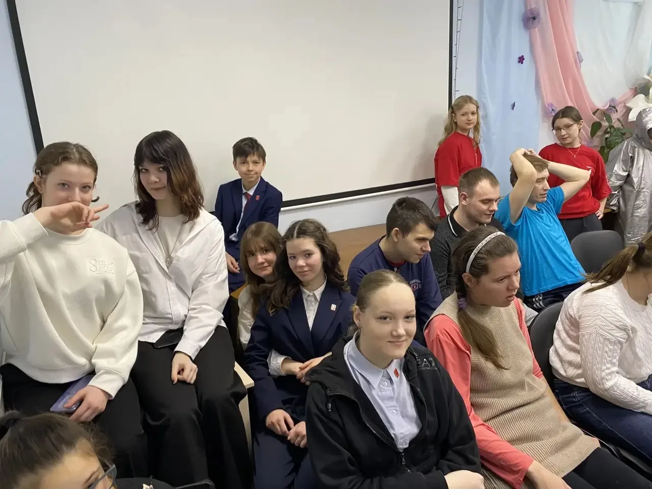 Инклюзивный мастер-класс для ребят НРООПДИМ «Верас» 🕊️  Сегодня активисты первичного отделения Движе