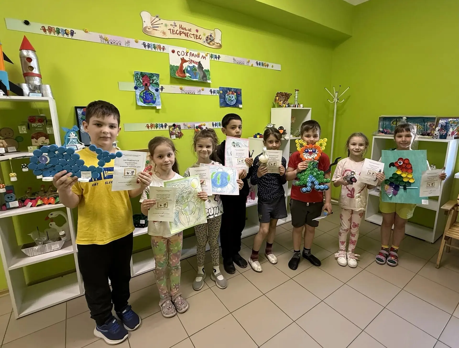🥳 🎉 В подготовительной группе «Веснушки» прошло торжественное награждение ребят, прин...