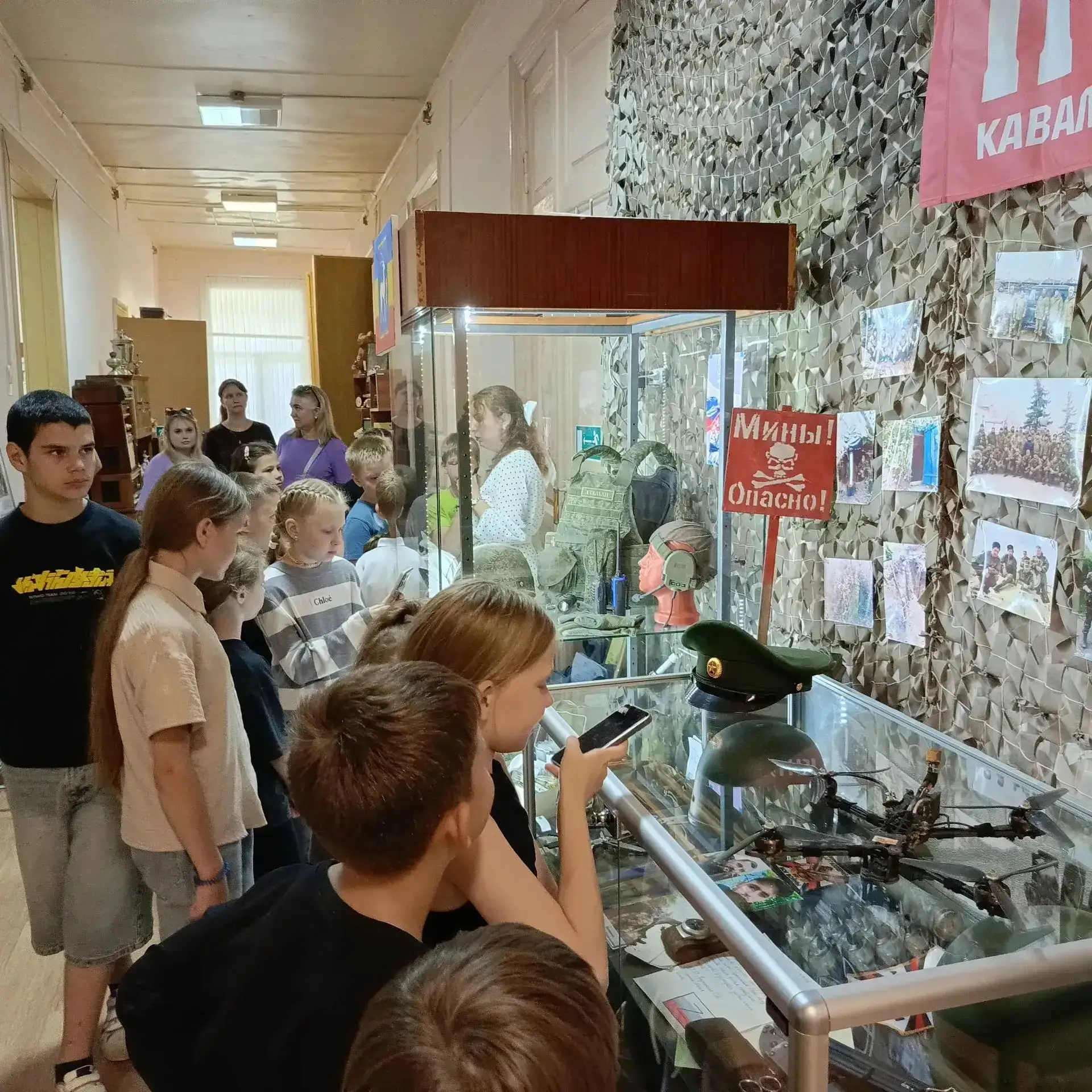 17 июня 1 и 3 отряды МКОУ "СШ № 3" побывали на экскурсии в Краеведческом музее
 г. Михайловки. 
Ребя