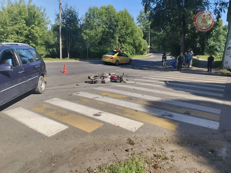 В Малой Вишере мотоциклист пострадал при столкновении с легковушкой

фото: пресс-служба Управления з