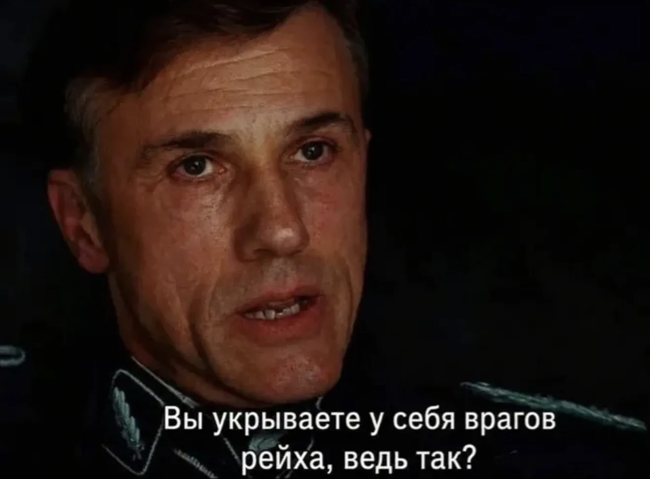 Я: шевелю пальцами под одеялом.

Мой котя: