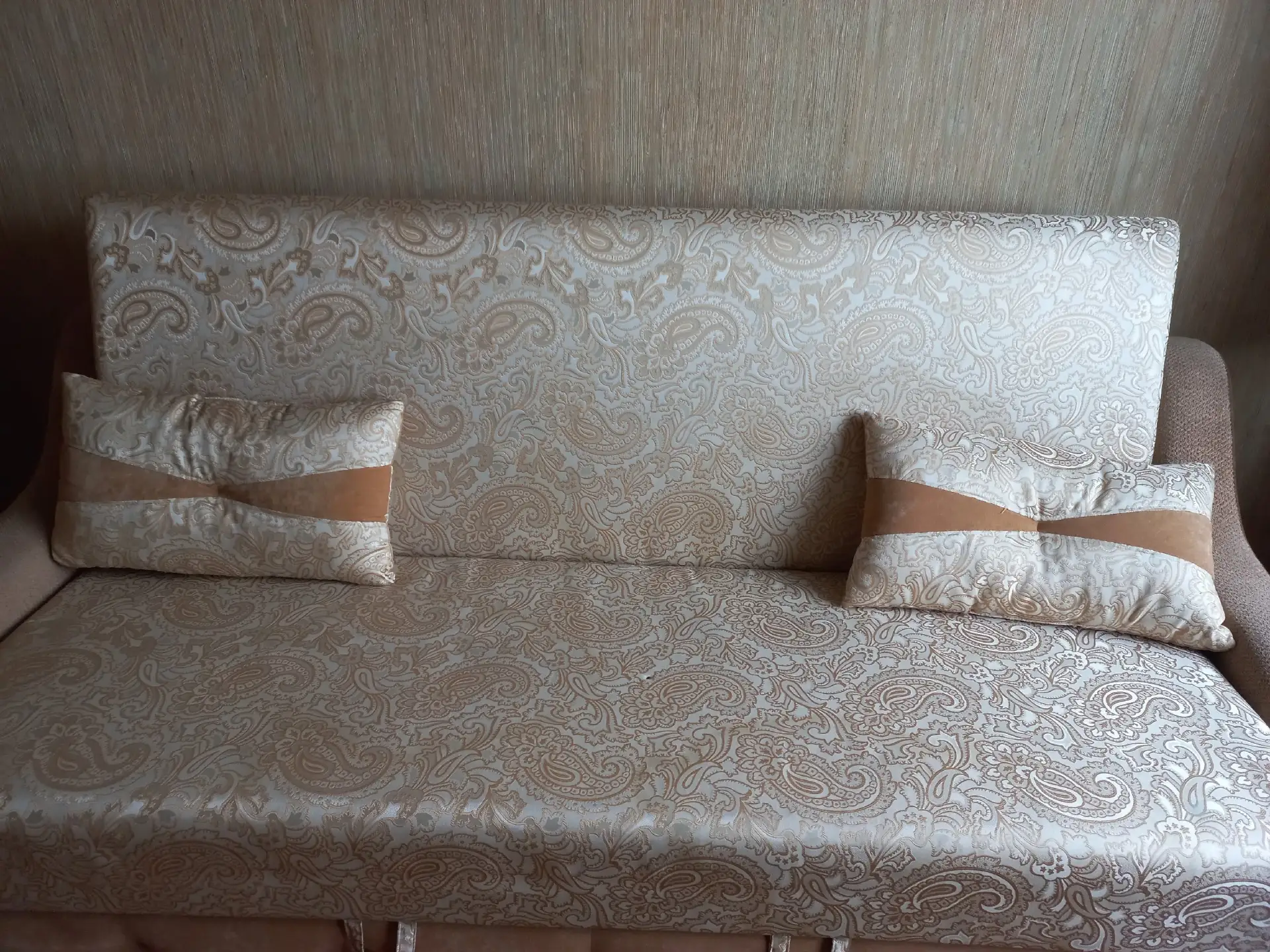 Отдам , имеется не большой порез. Самовывоз. 953 758 57 21