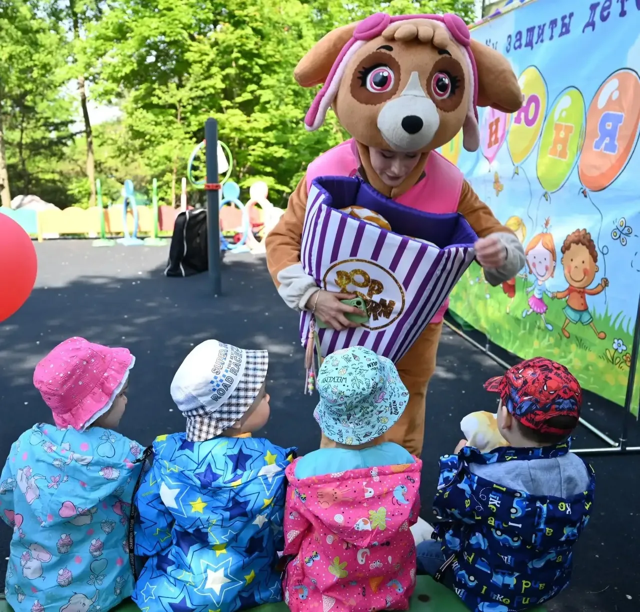 🎈Подарили детям праздник: сотрудники Арбитражного суда Приморского края навестили малы...