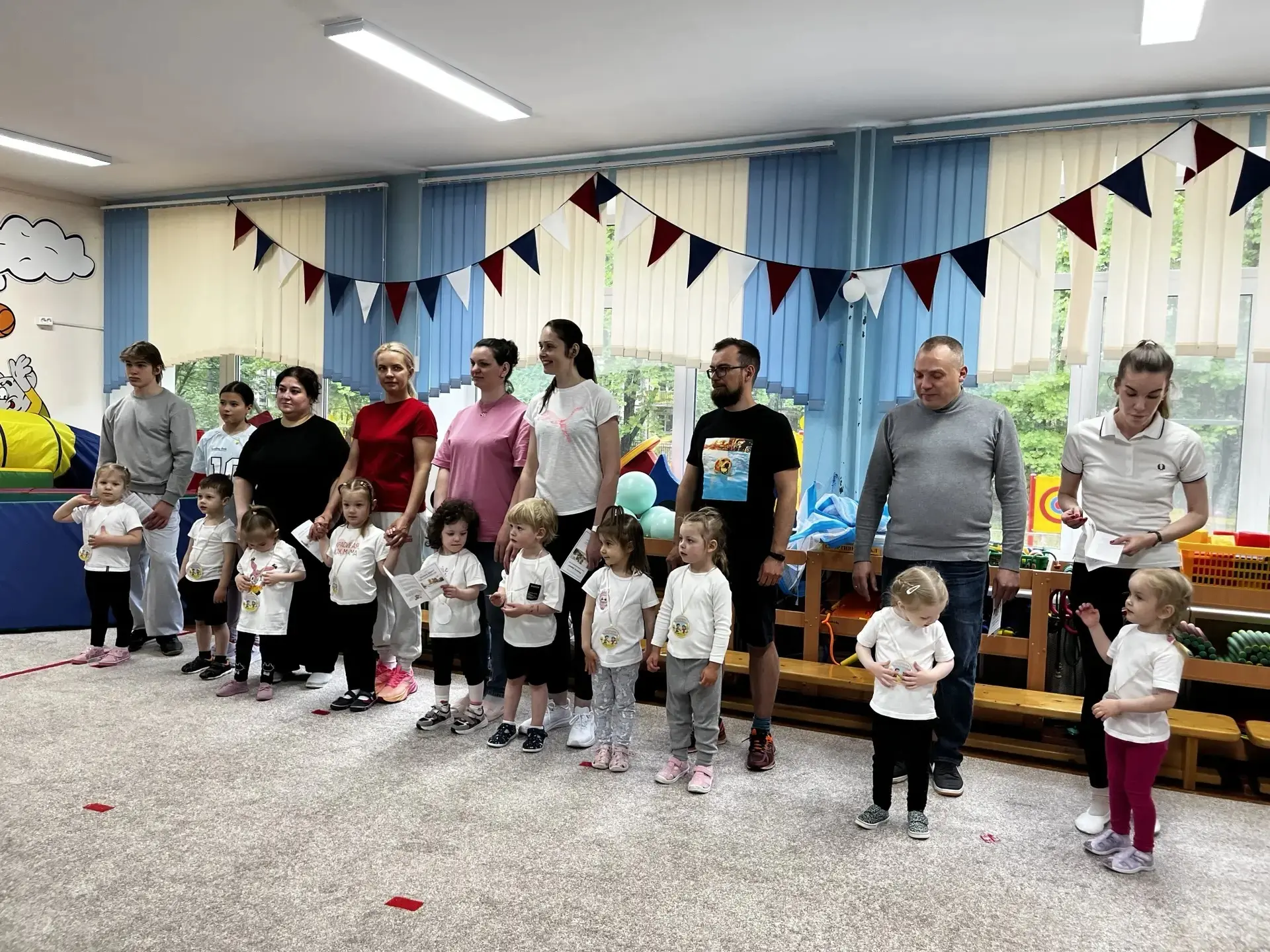Сегодня в ясельной группе №2 царила атмосфера настоящего спортивного праздника! В рамка...