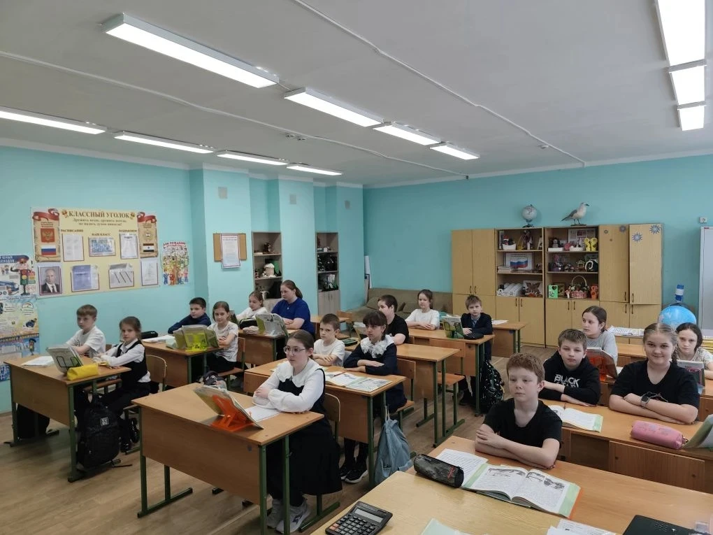 ⚡В 4 Д классе прошёл урок окружающего мира на тему 🔥"Великая Отечественная война и Великая Победа!"🔥