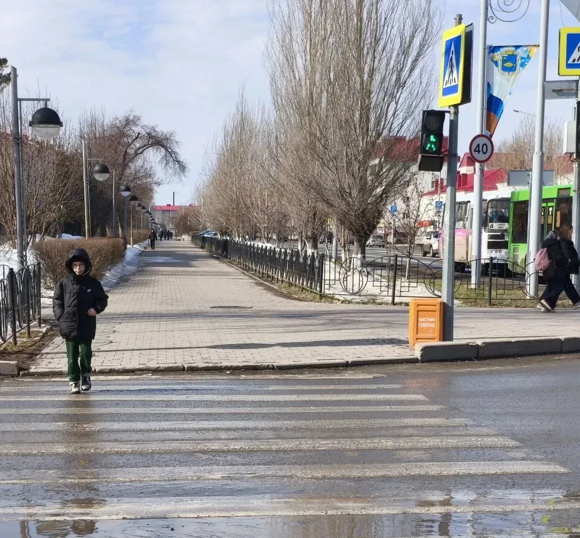 В рамках социальной компании «Весна без ДТП», во время весенних каникул учащиеся МАОУ СОШ 5 г.Ишима 