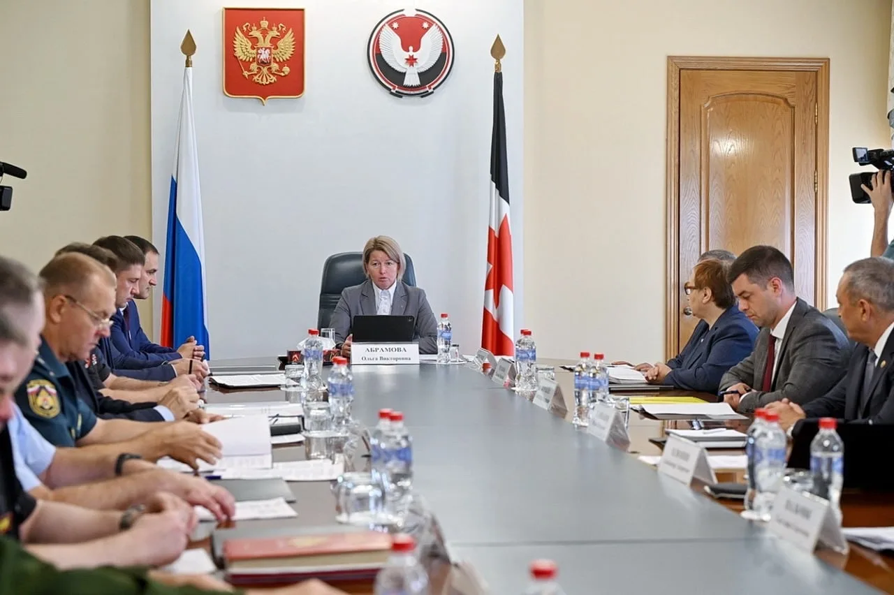 В Удмуртии 1 сентября торжественные линейки состоятся только для первоклассников и выпу...