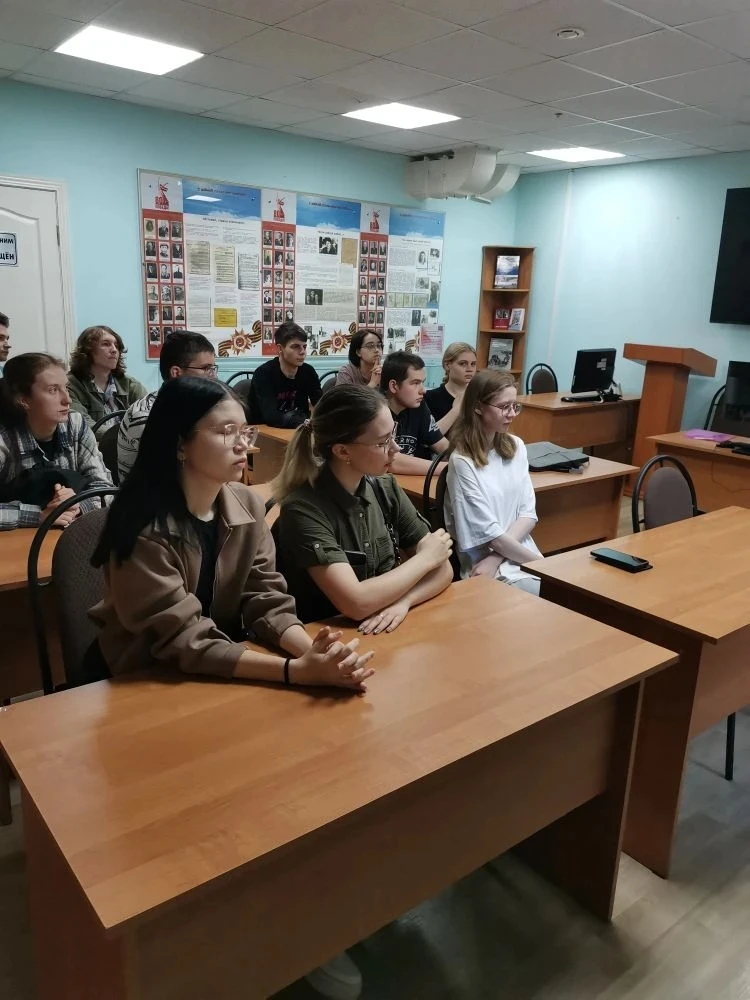 🔥В архив за историей: как рождаются настоящие историки!🔥

В Государственном архиве Амурской област