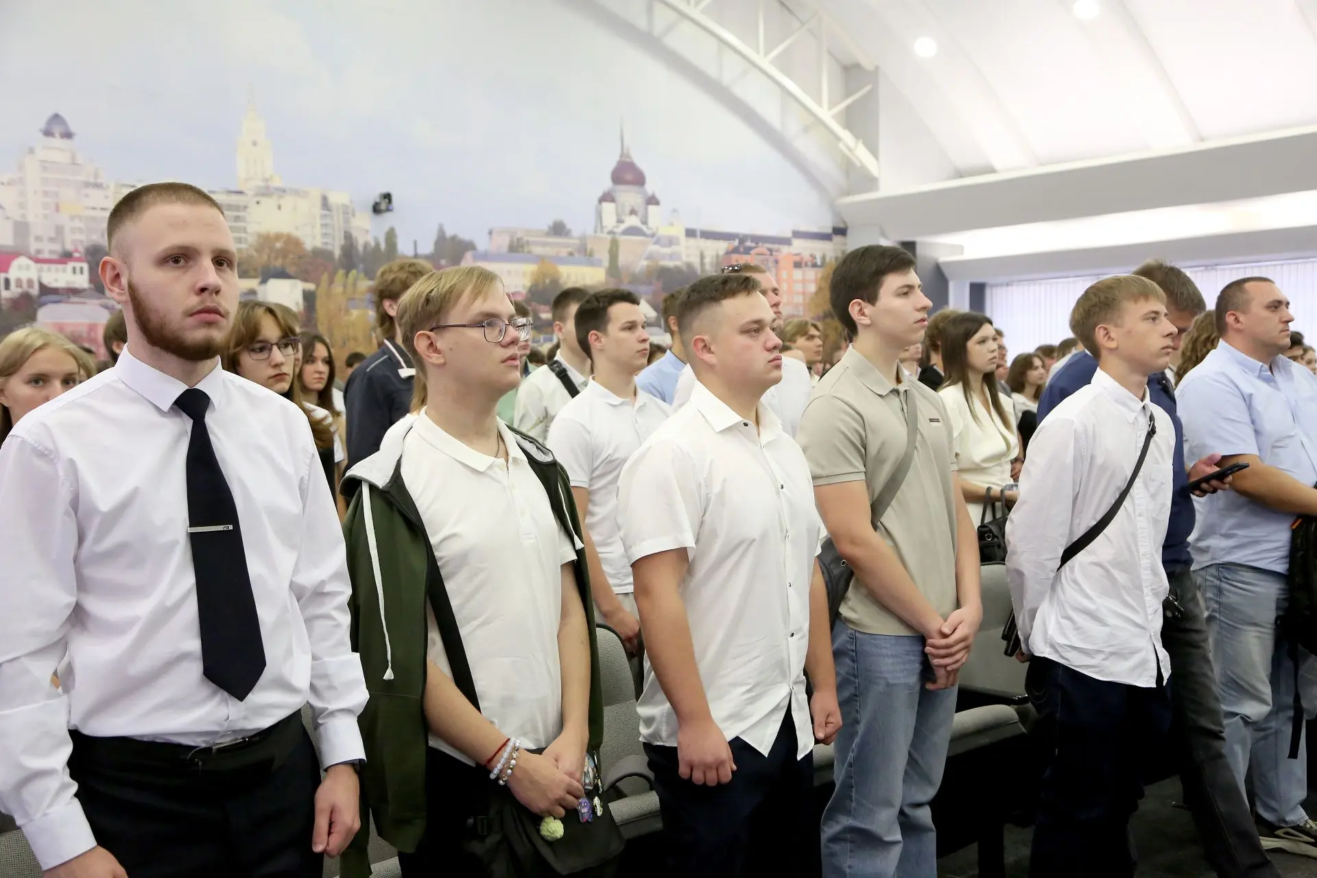 Сегодня встречаем наших первокурсников. Рад за ребят, считаю, что и вуз получил достойн...