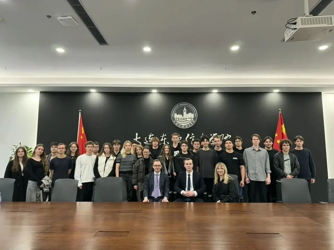 🗓 20 мая 2026 года в рамках визита делегации Финансового университета в Даляньский уни...