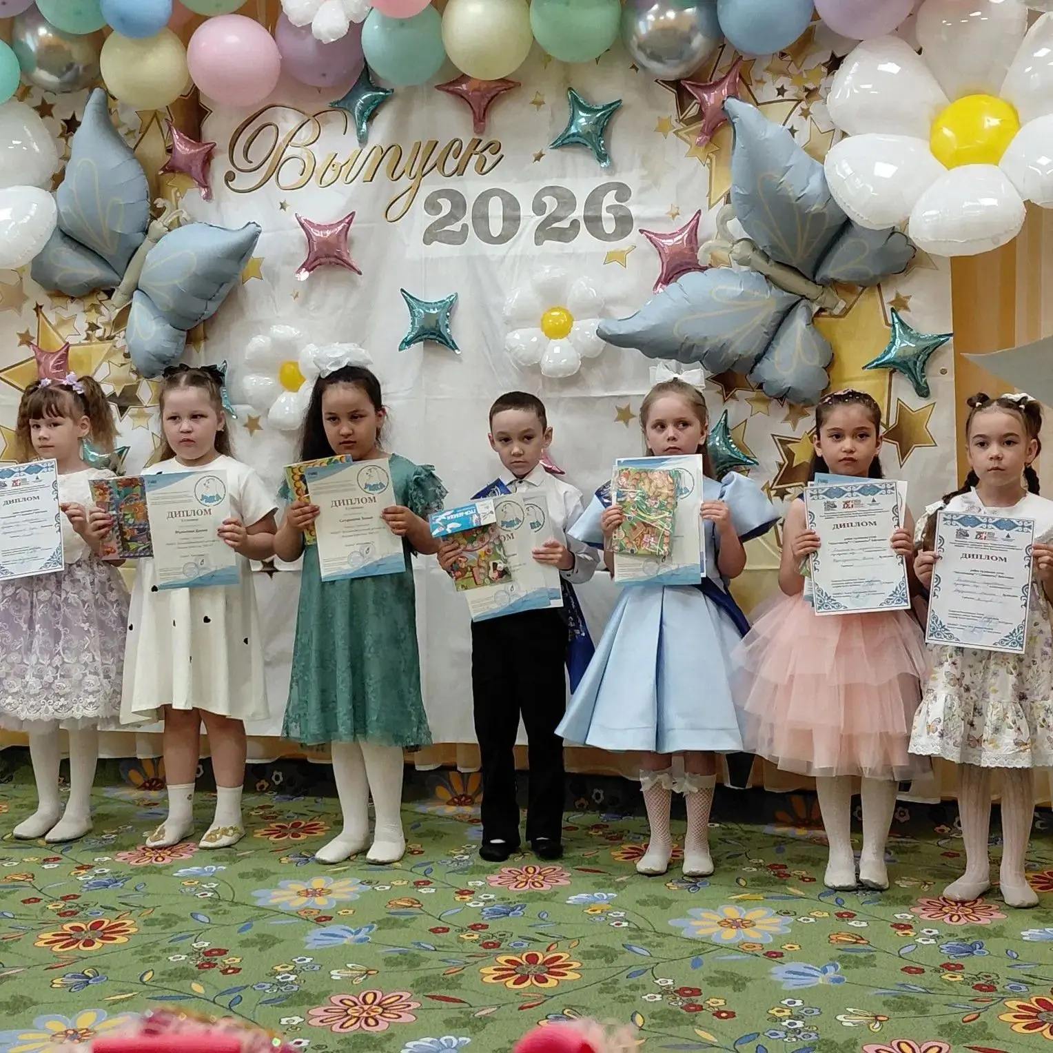 Балалар бакчасындагы чыгарылыш кичәсе — барлык бәйрәмнәр арасында иң күңелне нечкәртүче, иң онытылма