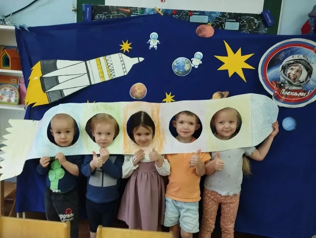 🔭День космонавтики в дошкольных корпусах прошел ярко, познавательно и очень интересно  Воспитатели в