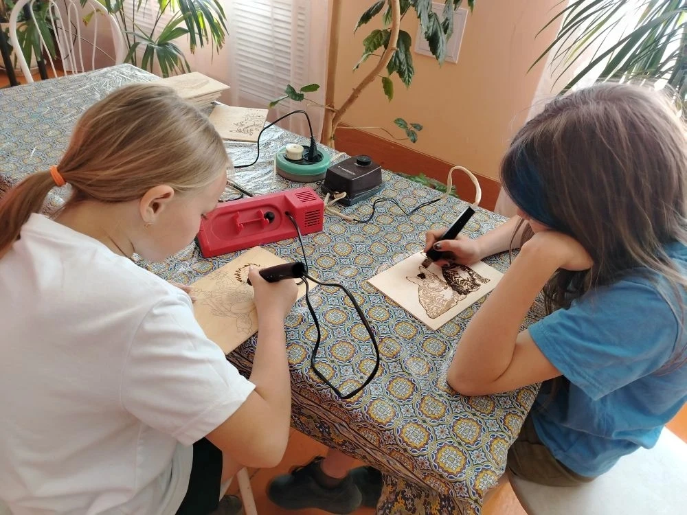 🌞 За окном каникулы, а у нас в Доме культуры — настоящий остров детского творчества и ...