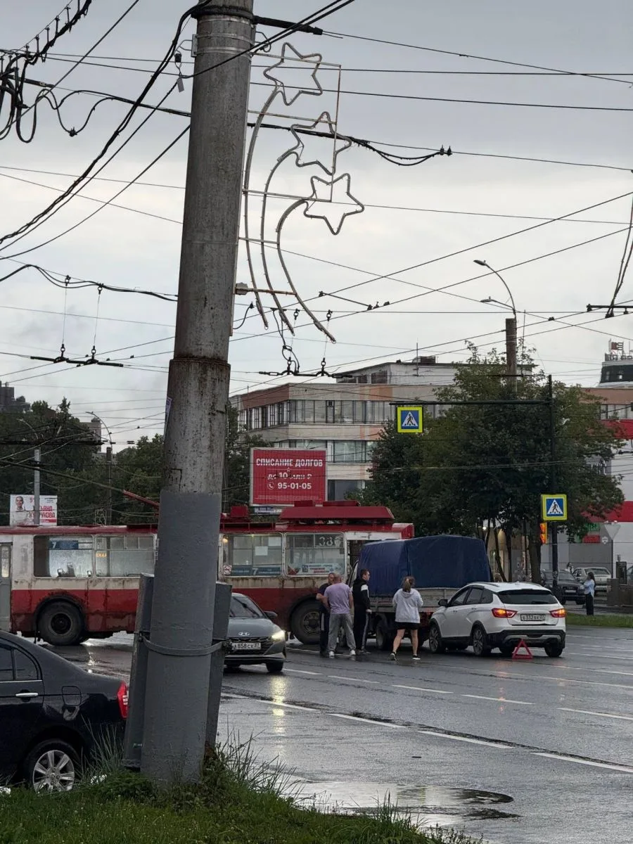 В Иванове произошли сразу несколько ДТП на Шереметевском проспекте
https://newsivanovo.ru/fn_1916941