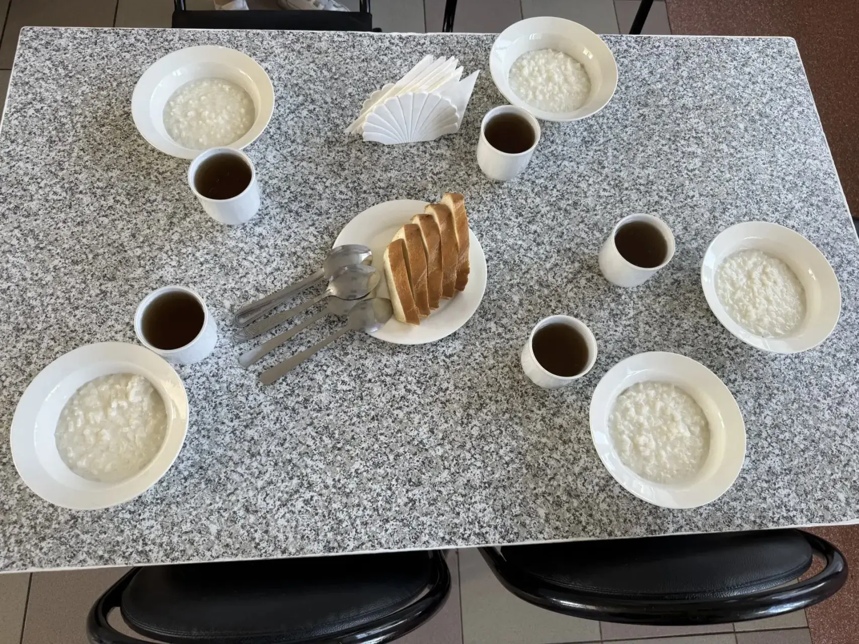 ☀️ЛАГЕРЬ ТРУДА И ОТДЫХА👧🧑
ДЕНЬ 13

☀️Новый трудовой день лагеря. 
🥒 Он начался с работы на пришко