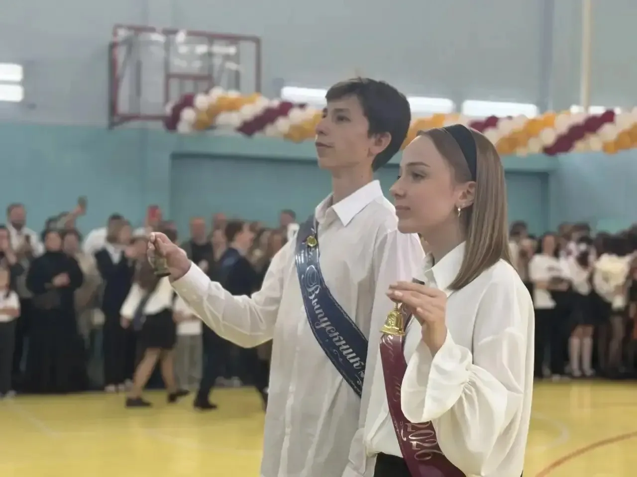 Сегодня в нашей школе царила особая атмосфера – атмосфера прощания и надежды. Мы посвятили этот день