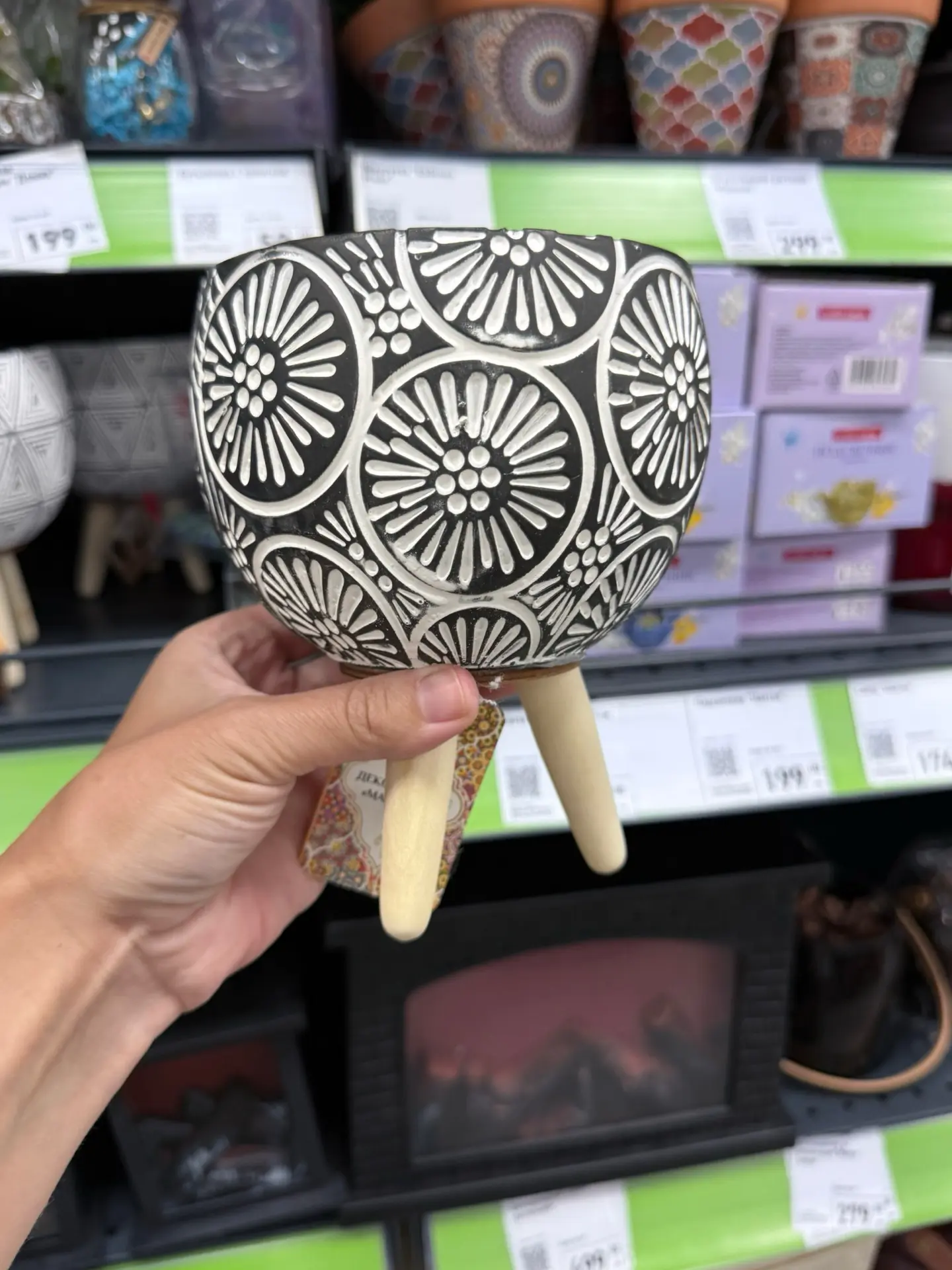 многие спрашивают про кашпо на ножках - это Фикс 🌿
там были еще другие виды, объем не указан, но ст