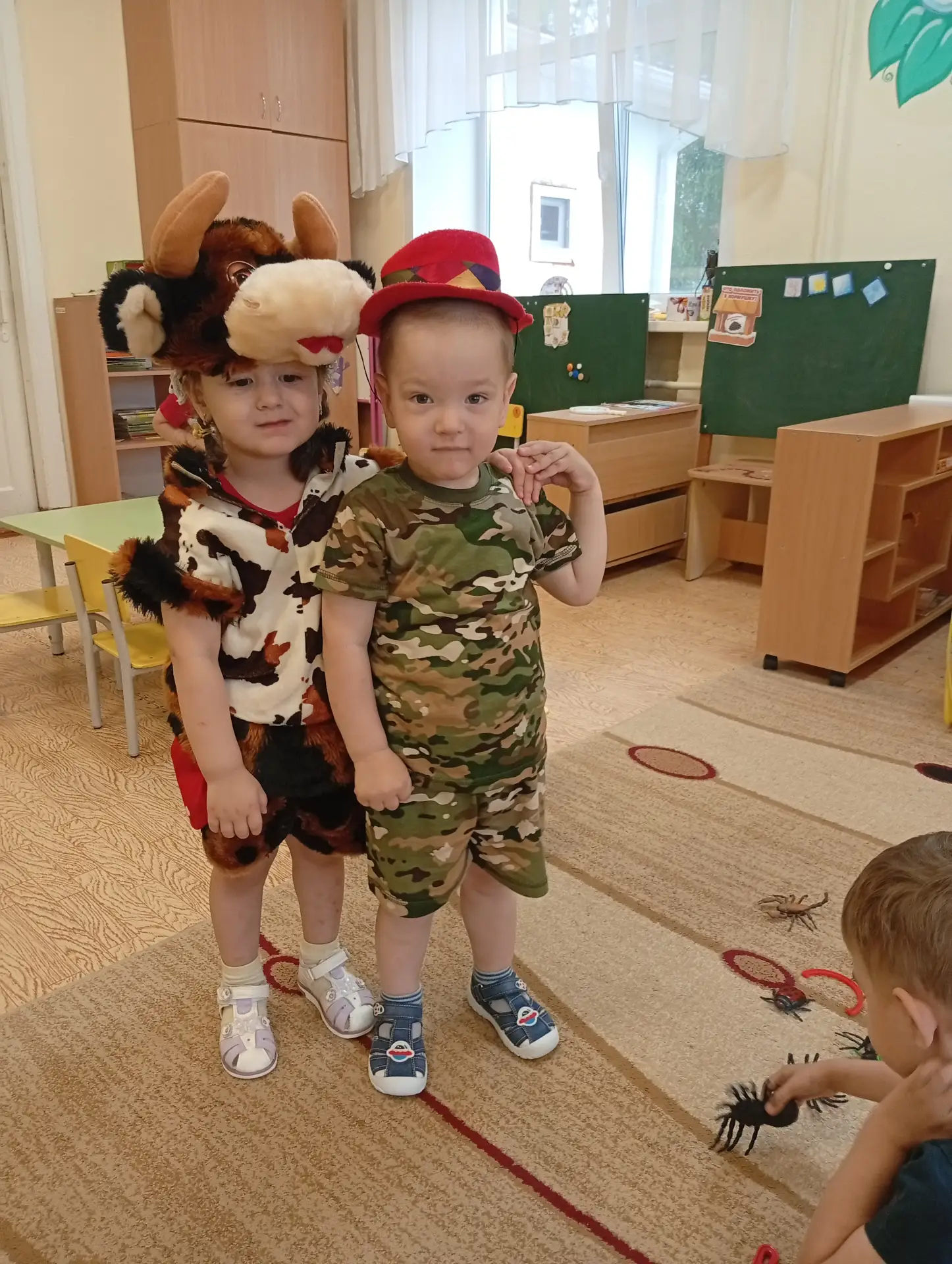 ✨ Когда одна маленькая книжка вмещает в себя целый мир! А если в ней еще и картинки, да еще и звуки 