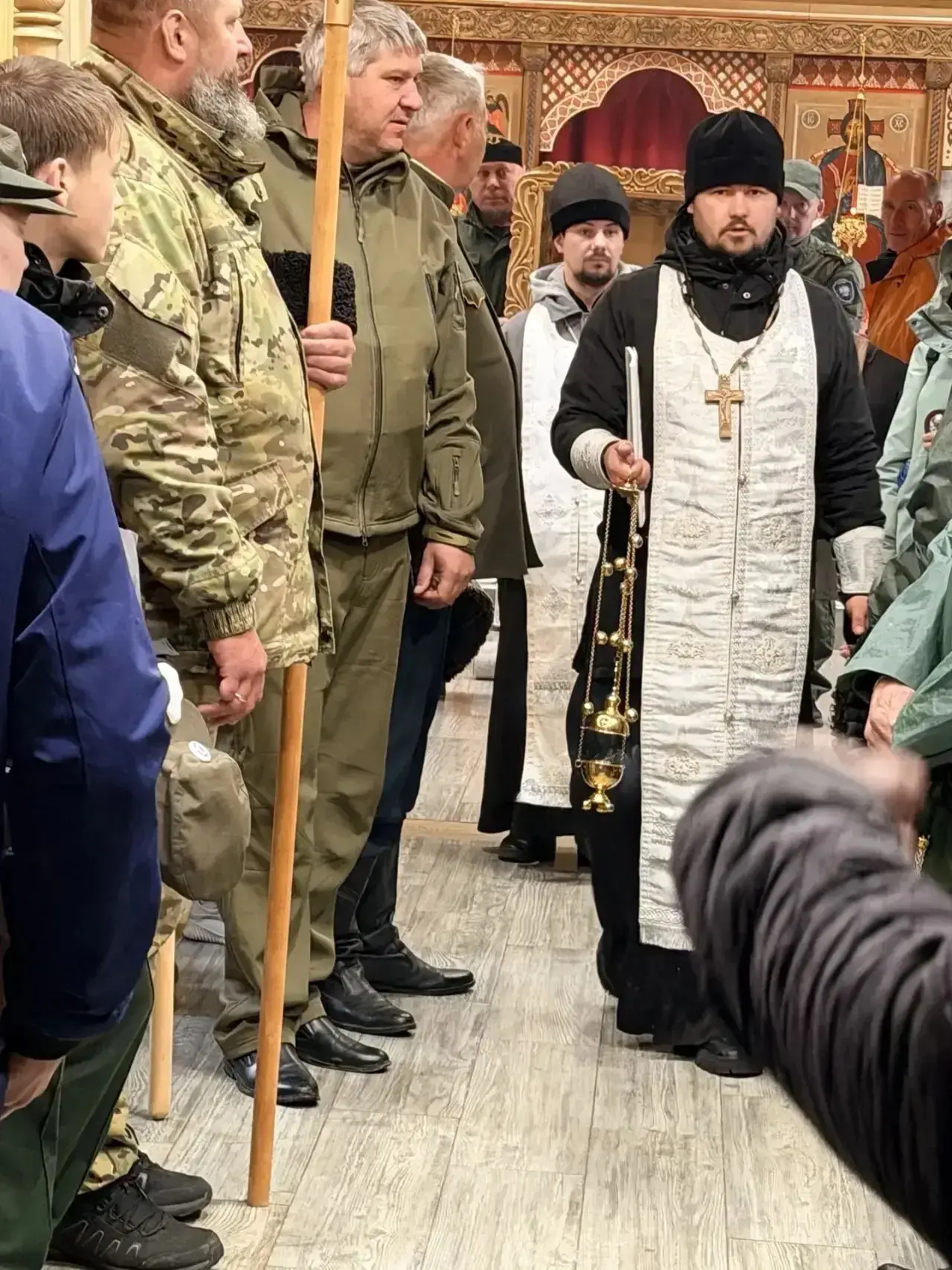 В Свято-Иннокентьевском храме  села Анга Качугского района (родина святителя Иннокентия, митрополита
