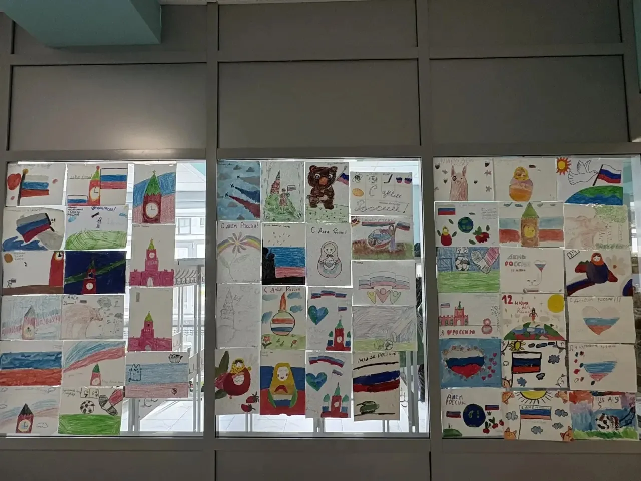 ☀️ В «Солнышке» расцветает любовь к России 🇷🇺 

В нашем пришкольном лагере «Солнышко» сегодня по-н