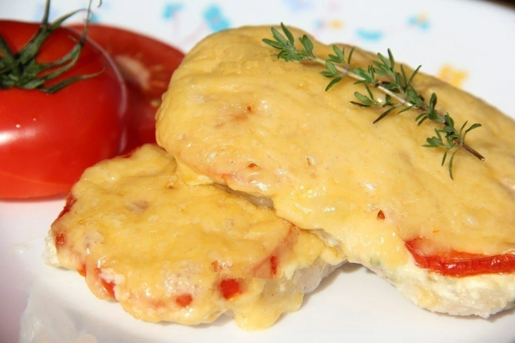 Свинина с помидорами и сыром

Сохрани и приготовь ✏🍴

Ингредиенты:

Свинина — 500 г
Соль — по вкусу