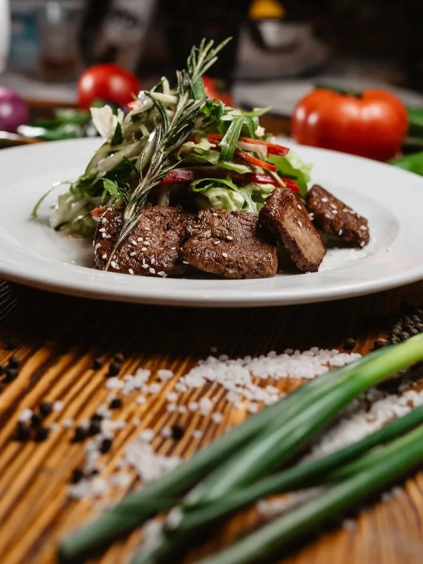Вкусно. Сочно. Отменно. Мы гордимся нашей кухней и поварами, которые ежедневно получают...