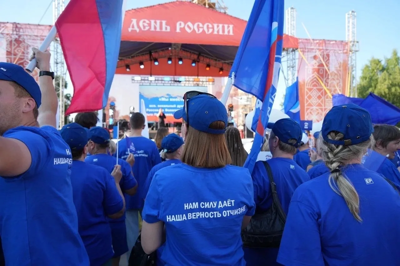 🇷🇺 Сегодня Кремлевская площадь Вологды превратилась в сердце масштабного, яркого и по-настоящему в
