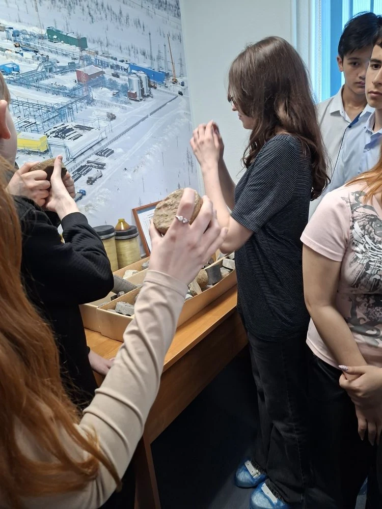 🧭 8Г на пути к профессии: диагностика + 4 отрасли будущего  Как понять, какое дело станет любимым на