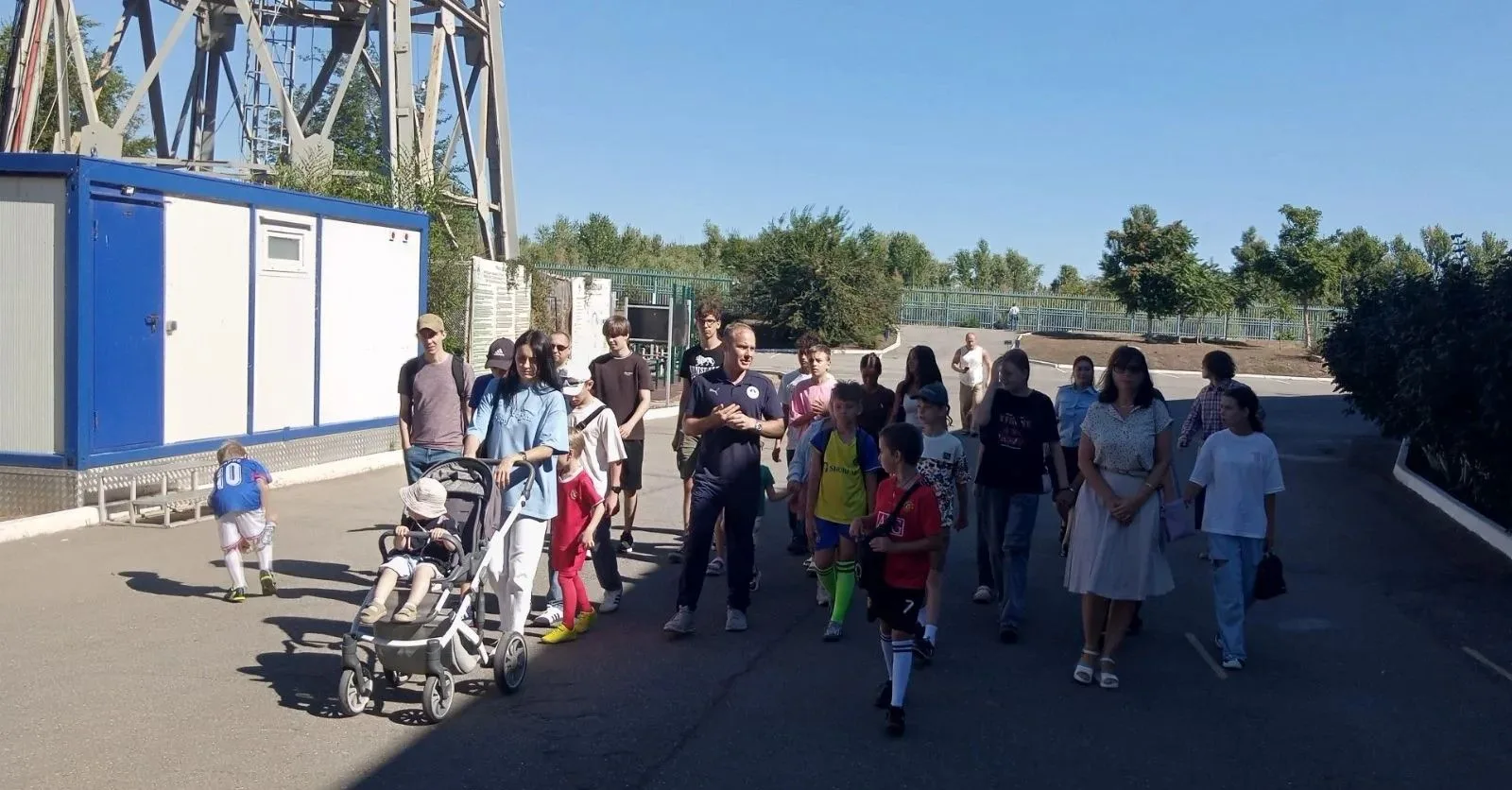 Сегодня на нашем стадионе прошёл день открытых дверей — и он получился по-настоящему яр...