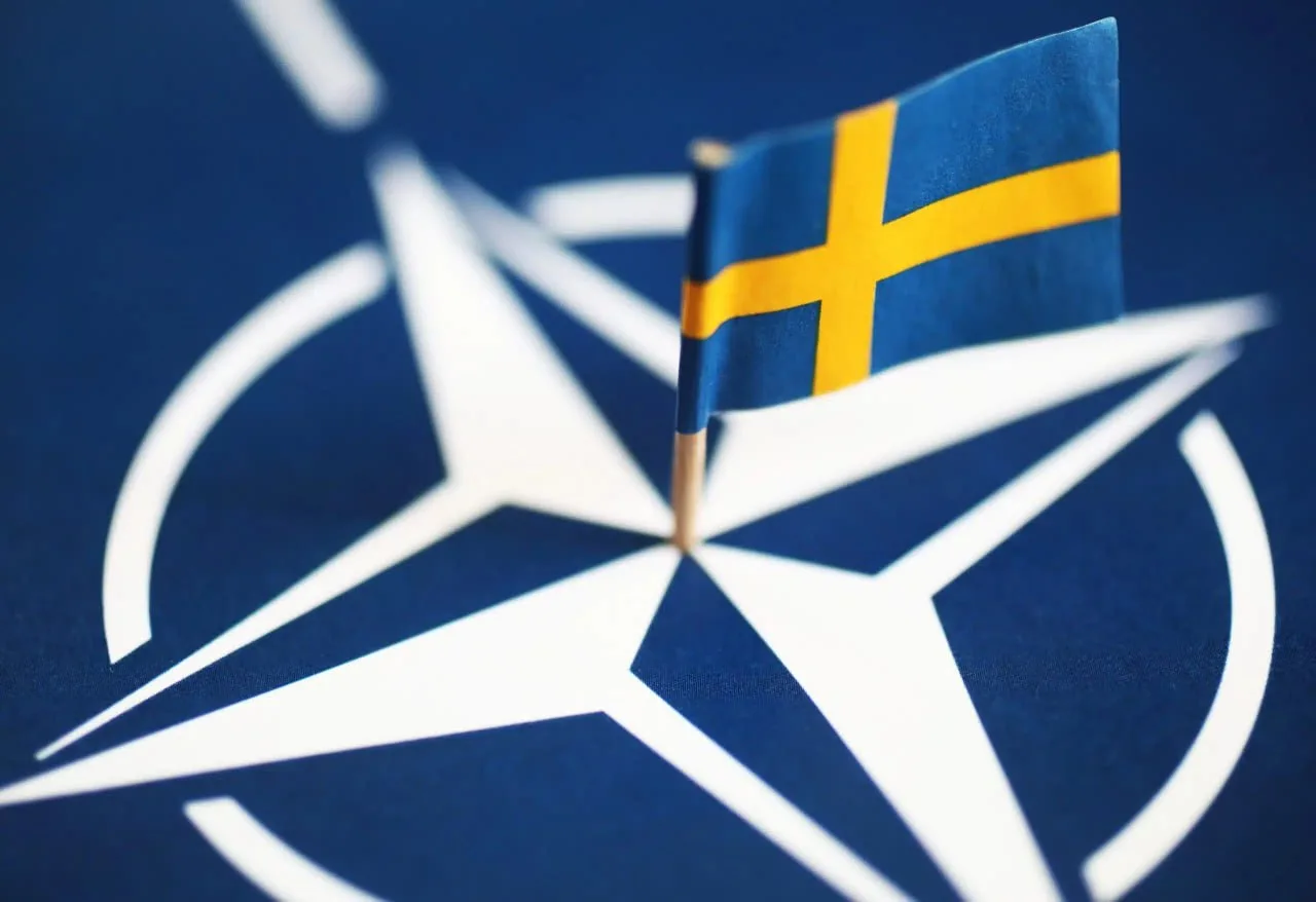 🇸🇪🇷🇺