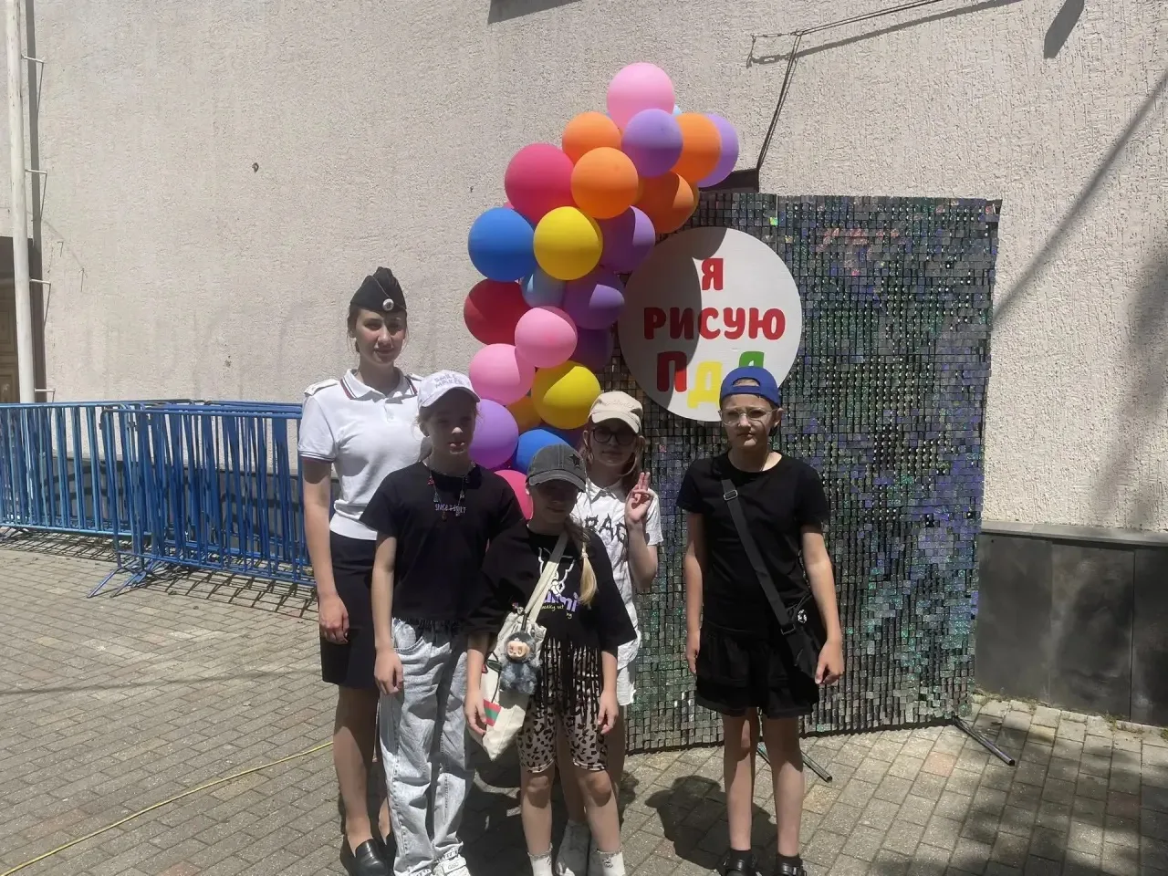 Ученики нашей школы приняли участие в конкурсе «Я рисую ПДД»🚦