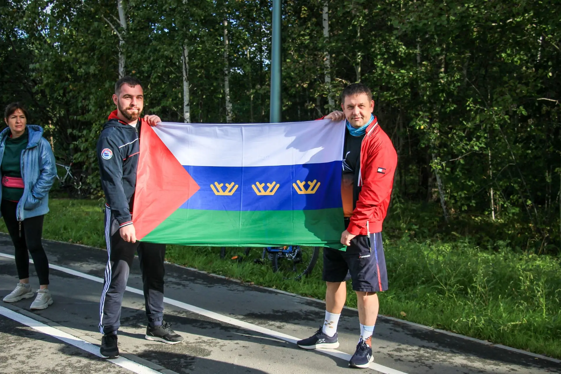 🤝 Тюмень с дружеским визитом посетил президент Федерации кёрлинга Свердловской области...