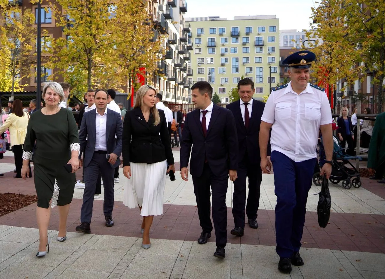 Сегодня, в День знаний, мы открыли одну из самых больших школ в Подмосковье — новое обр...