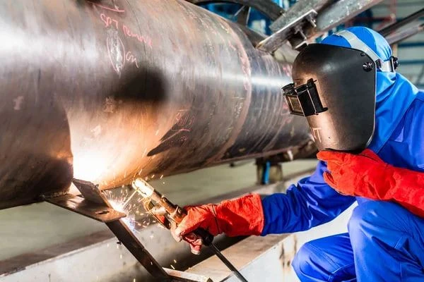Работодатель приглашает на строительство нефтепровода Южно-Русского месторождения.