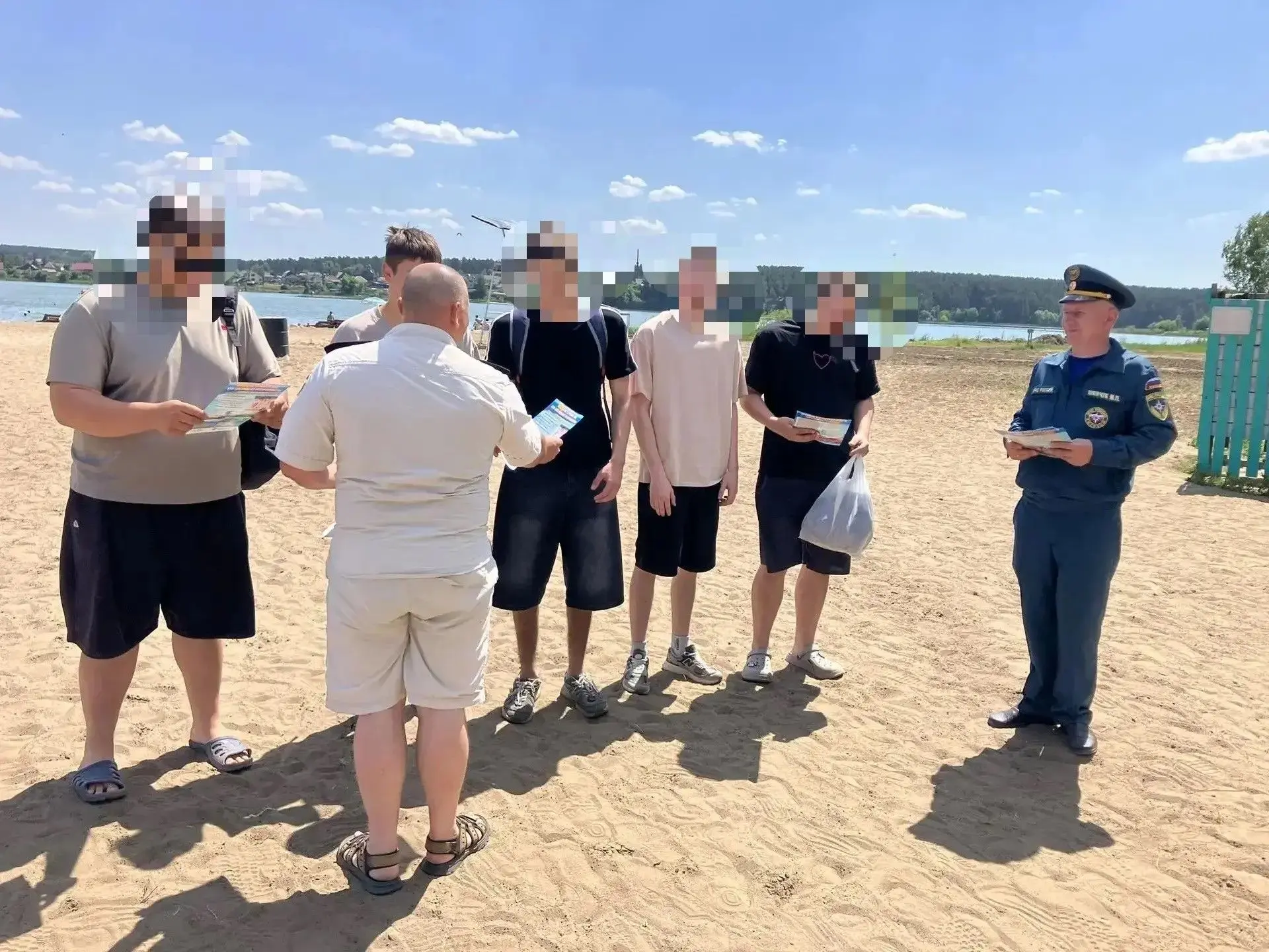 💦Вода должна быть безопасной территорией!

🏊В Алтайском крае продолжаются внеплановые рейды в ра