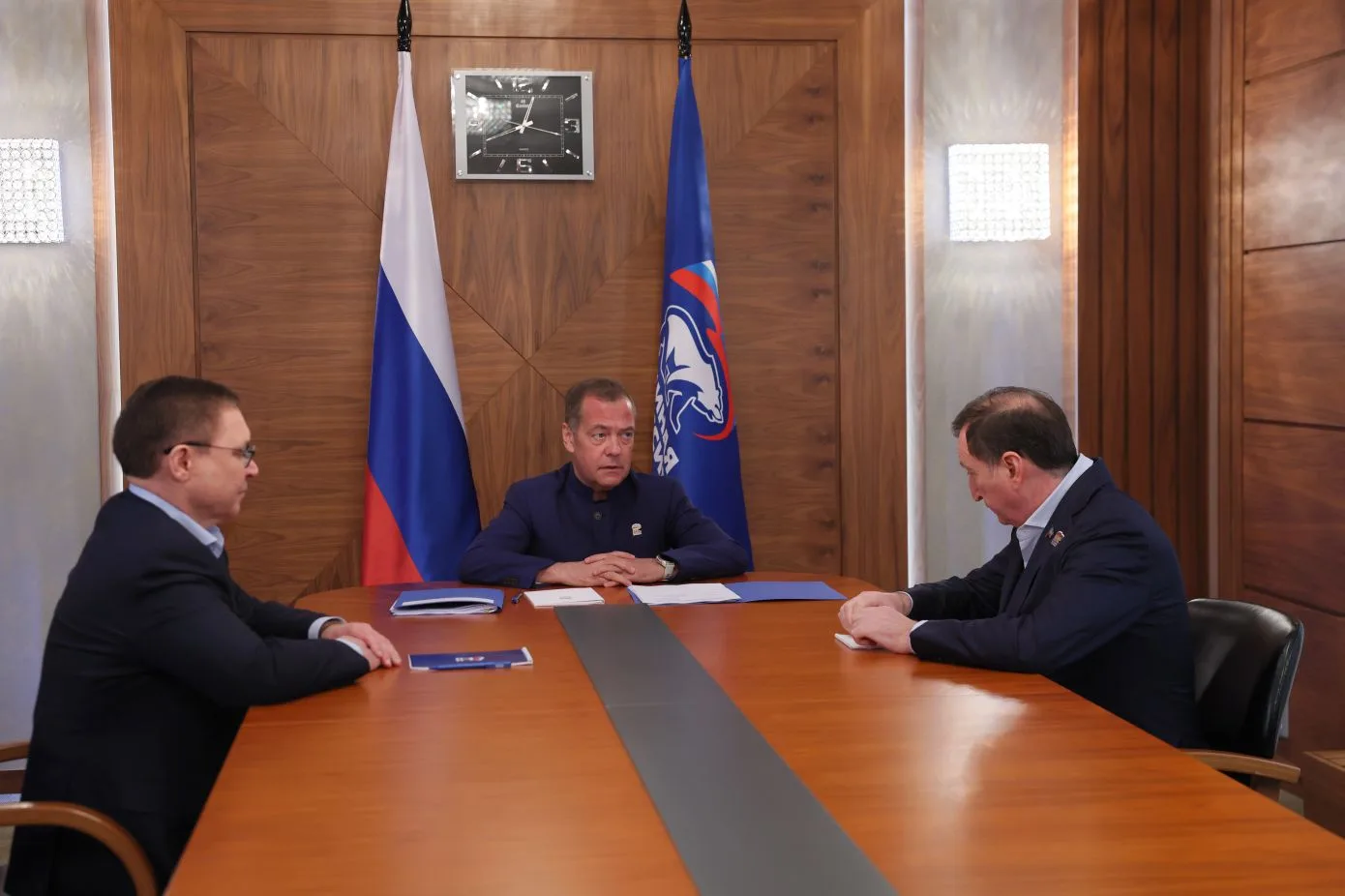 Дмитрий Медведев поддержал кандидатуру председателя Народного Собрания Республики Дагес...