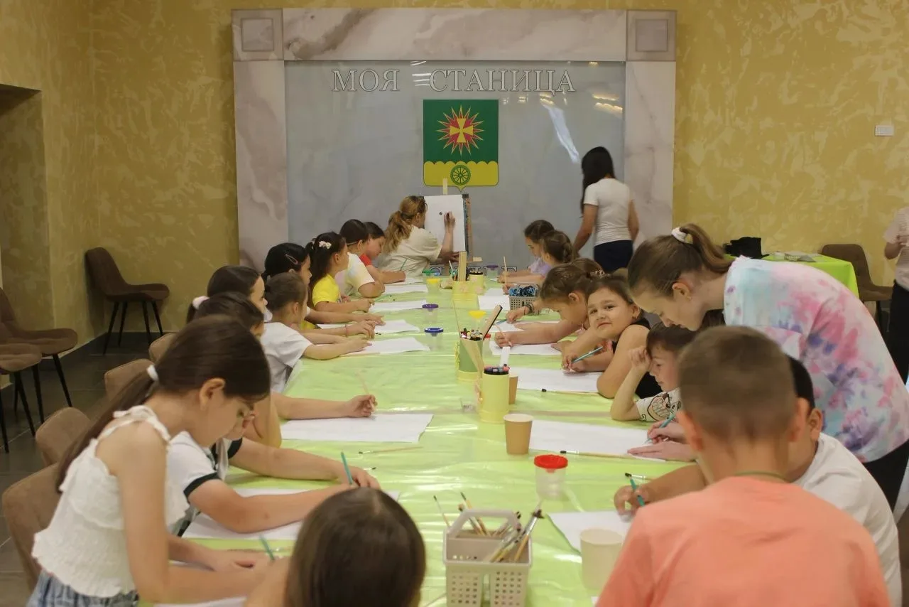 В Доме культуры ст. Нововеличковской, 9 июня, прошел мастер-класс по анималистическому ...