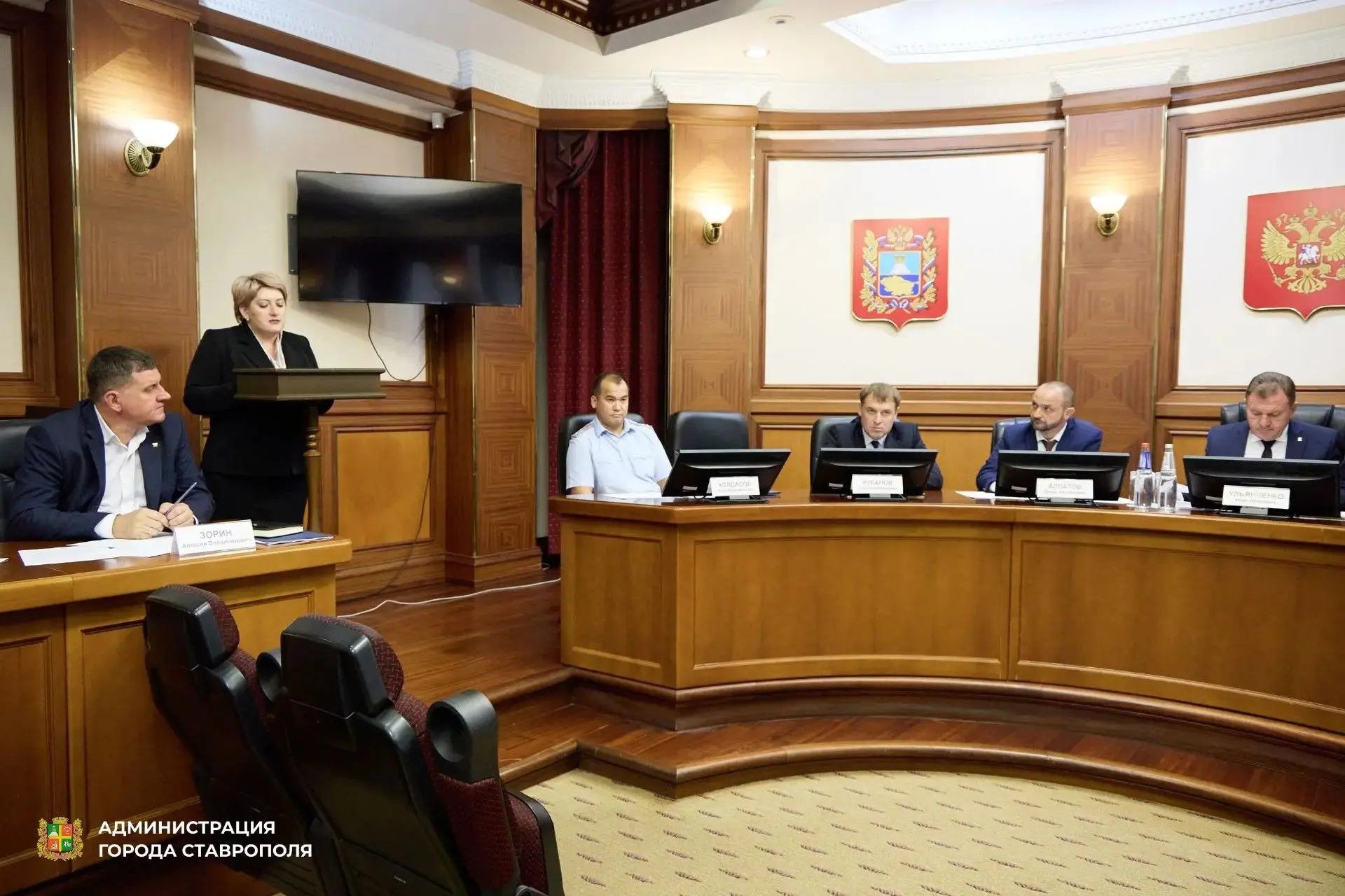 На заседании городской антинаркотической комиссии обсудили меры борьбы с наркоманией и ...